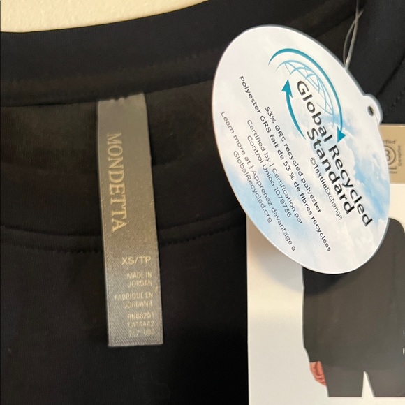 Mondetta Classic Black Crewneck Sweater - Picture 4 of 6